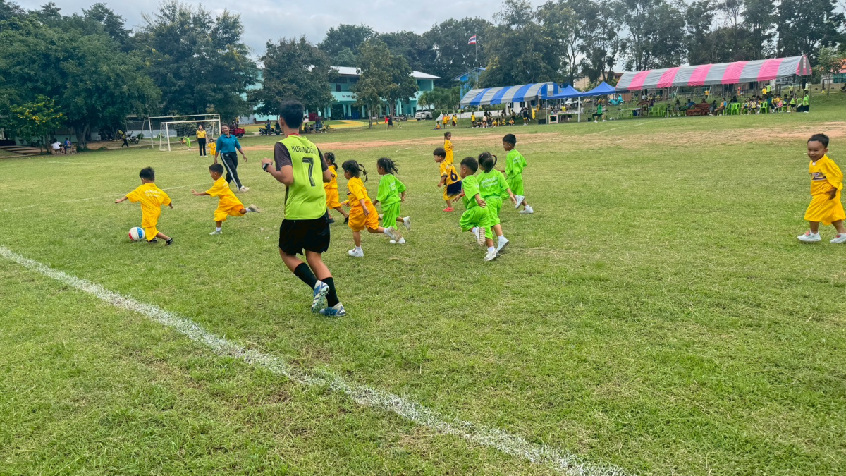 การแข่งขันกีฬาภายในหนองนกเขียนเกมส์ 