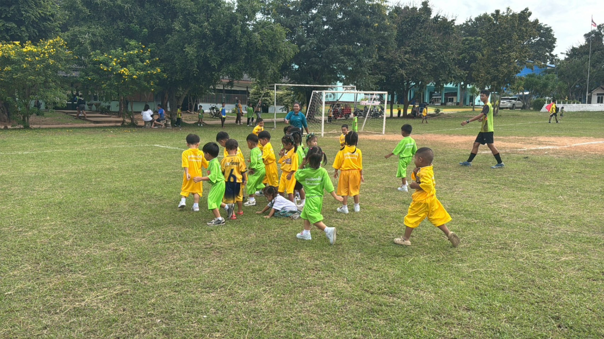 การแข่งขันกีฬาภายในหนองนกเขียนเกมส์ 