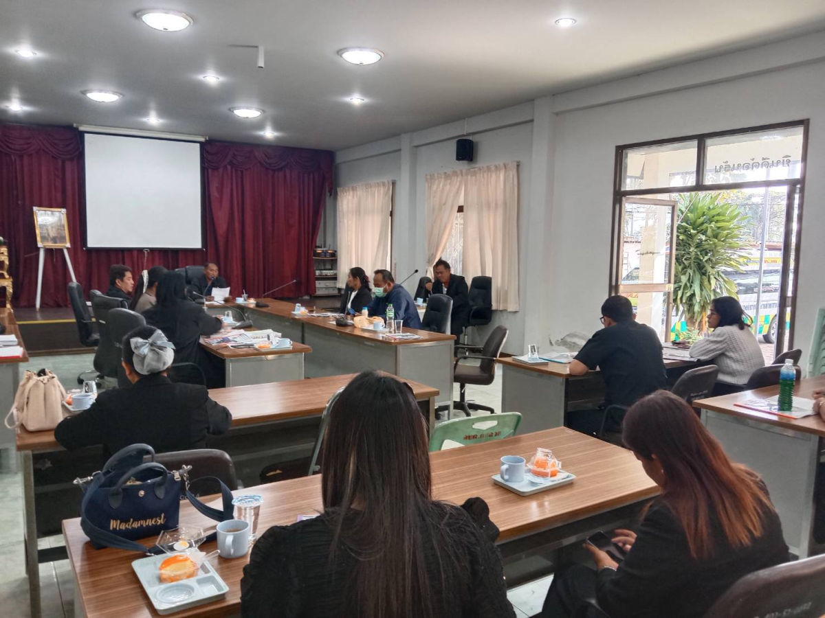 ประชุมคณะกรรมการติดตามและประเมินผลแผนฯ