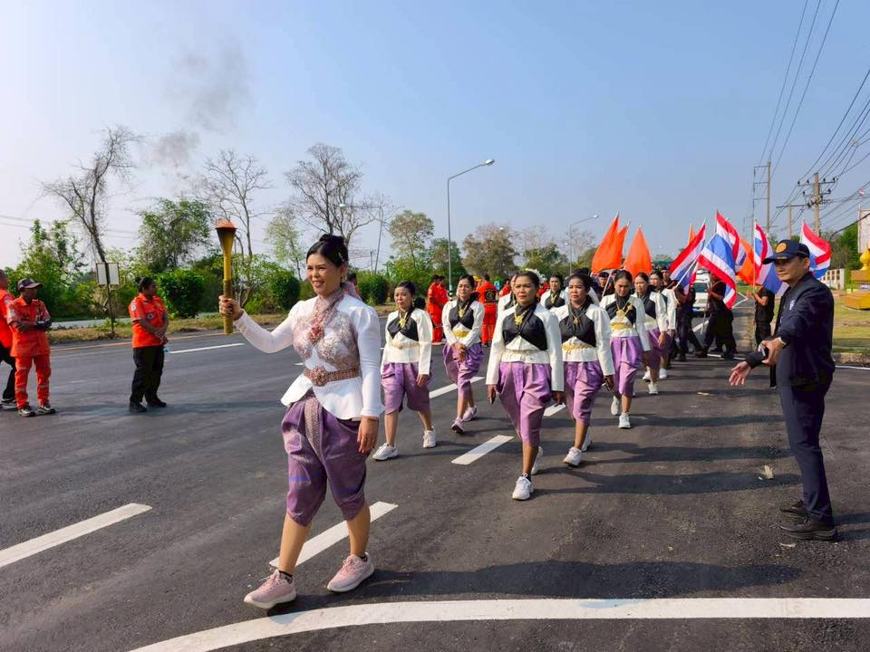 พิธีรับมอบคบไฟและวิ่งคบไฟ ในพิธีเปิดงานฉลองวันแห่งชัยชนะของท้าวสุรนารี ประจำปี 2569