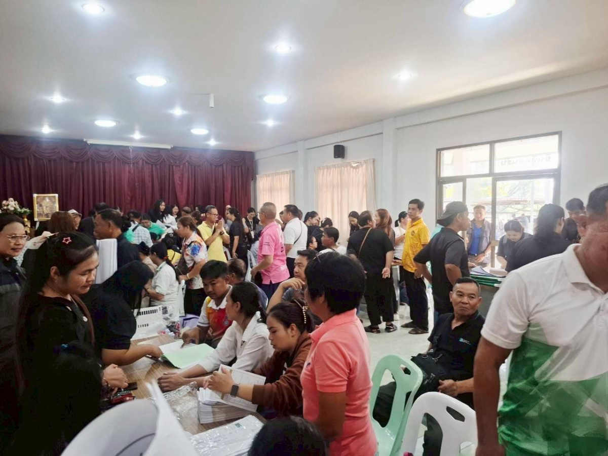 รับมอบหีบบัตรและวัสดุอุปกรณ์ สำหรับการเลือกตั้งสมาชิกสภาเทศบาลตำบลภูหลวง และนายกเทศมนตรีตำบลภูหลวง อำเภอปักธงชัย จังหวัดนครราชสีมา