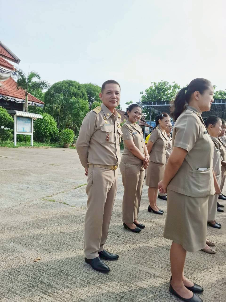 กิจกรรมเคารพธงชาติและร้องเพลงชาติไทย
