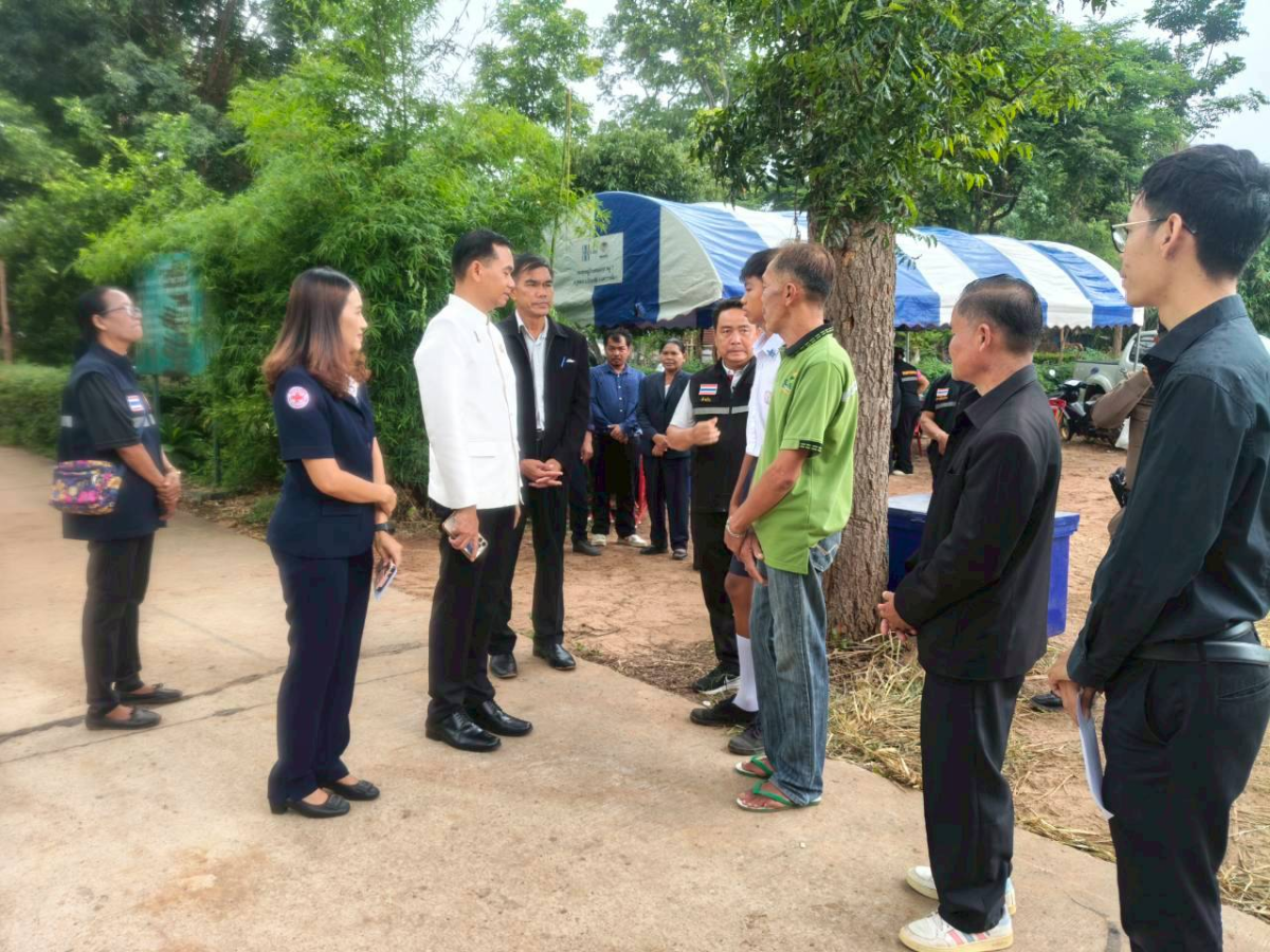 พิธีลงเสาเอกสร้างบ้านกองทุนย่าโม โครงการรวมพลังปักธงชัย สานสายใยชุมชน  