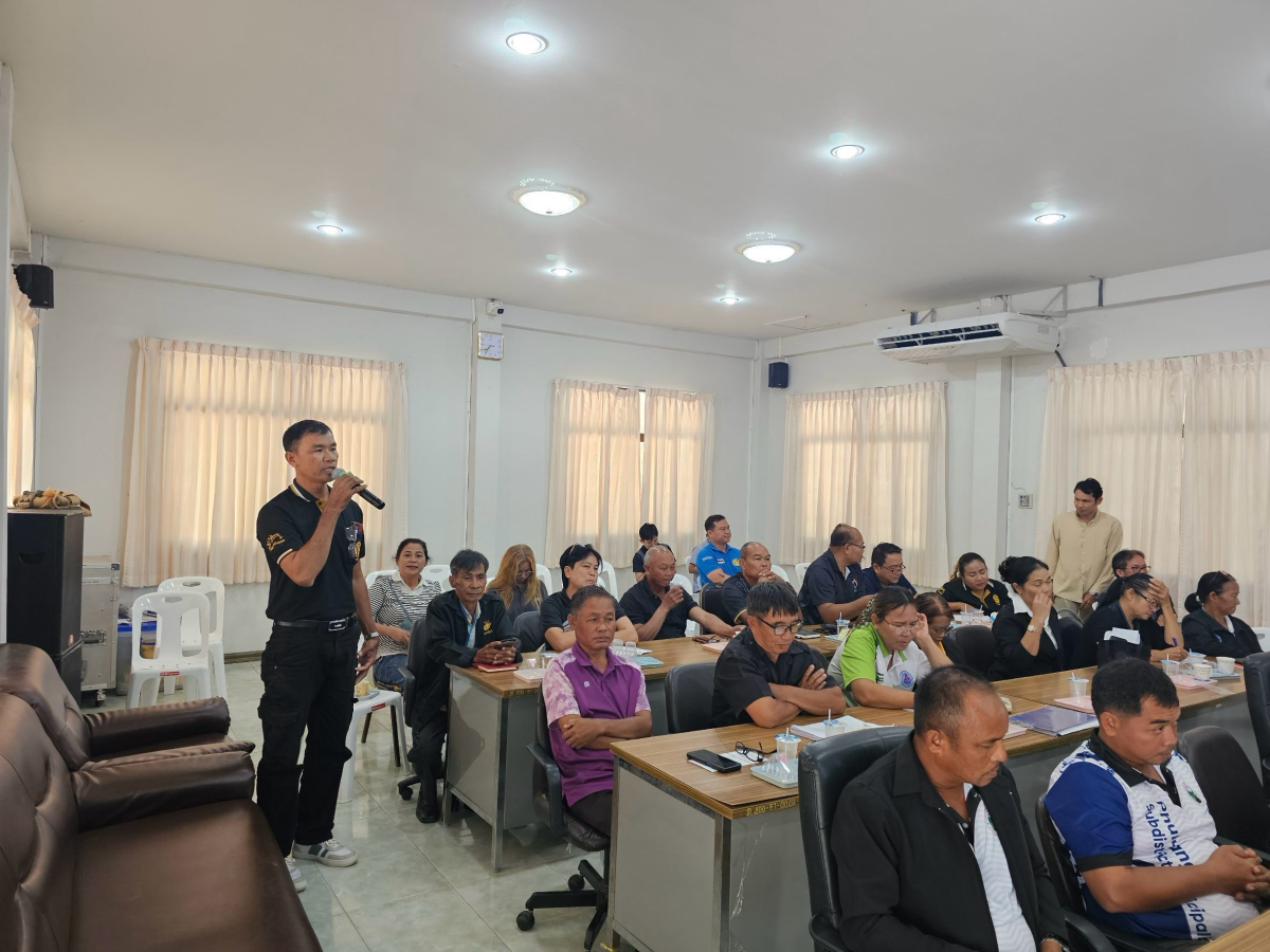 ประชุมประชาคมท้องถิ่น (ประชาคมระดับตำบลภูหลวง)